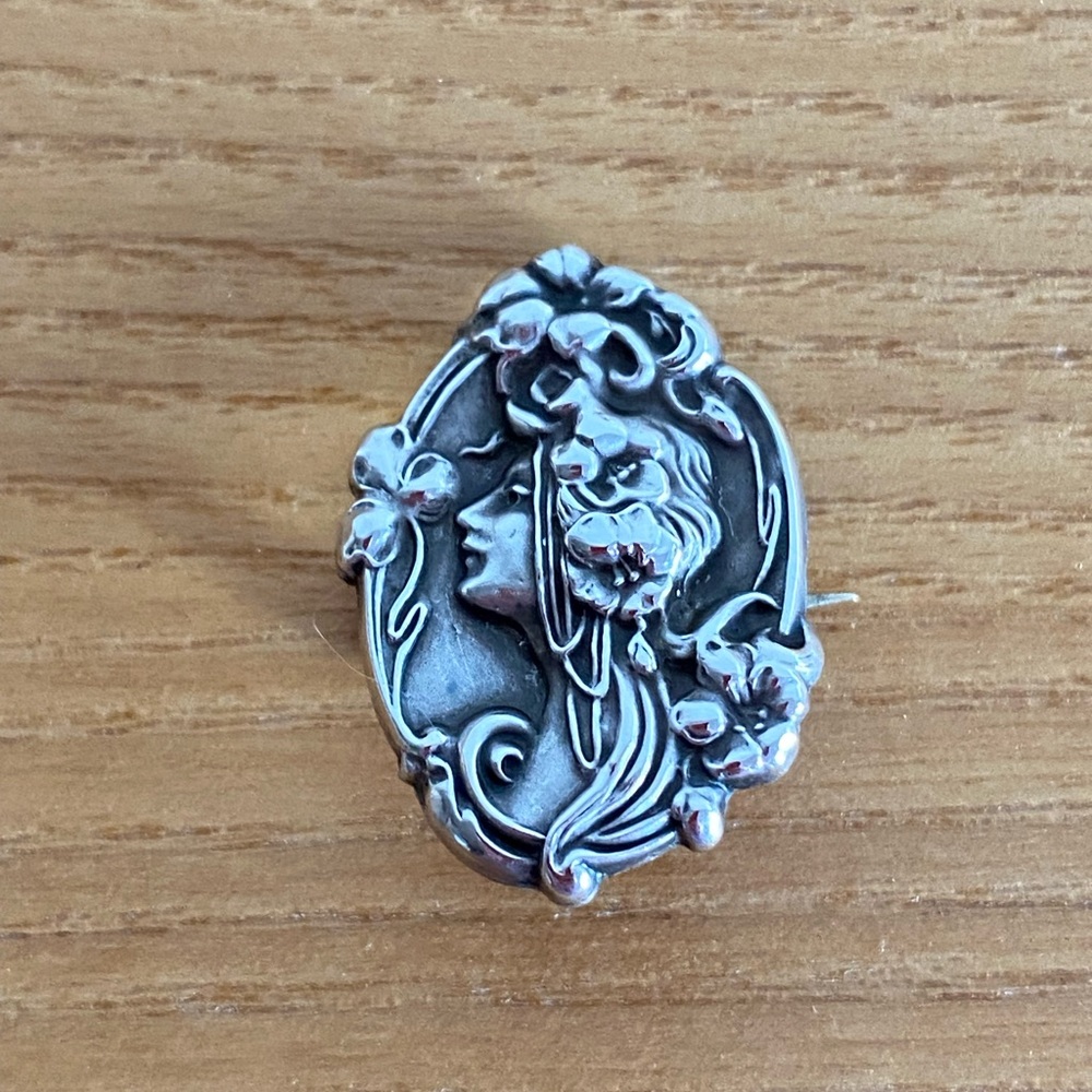 Antique Art Nouveau Sterling Silver Pin